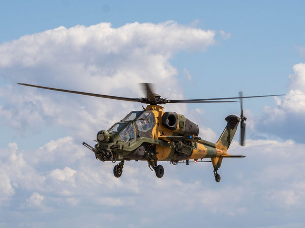 Army Apache Helicopter Crash in Texas Kills 2 Crew Members
