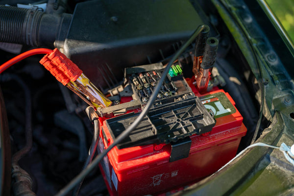 Vehicle Emergency Kit Checklist: What to Keep in Your Car for Every Scenario