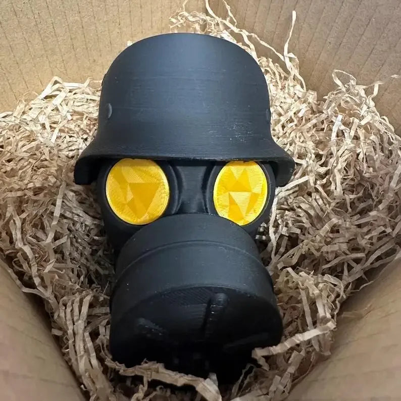 BattleGear™ - Trailer Hitch Cover - Military Helmet Style